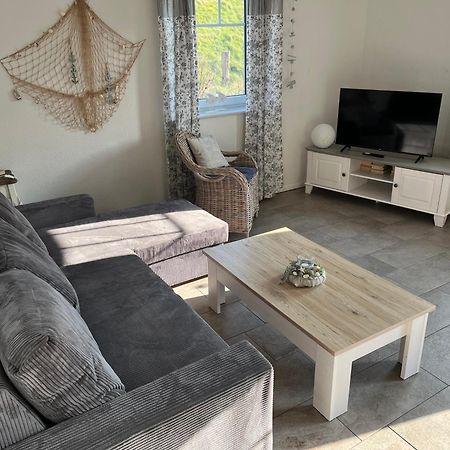 Ferienhaus-Hemmerdeich Oldenswort Esterno foto